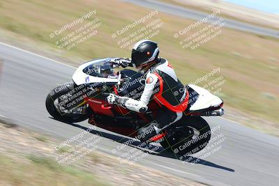 media/Apr-23-2023-TrackXperience (Sun) [[90816c9ee1]]/Level 2/session 2 turn 11/